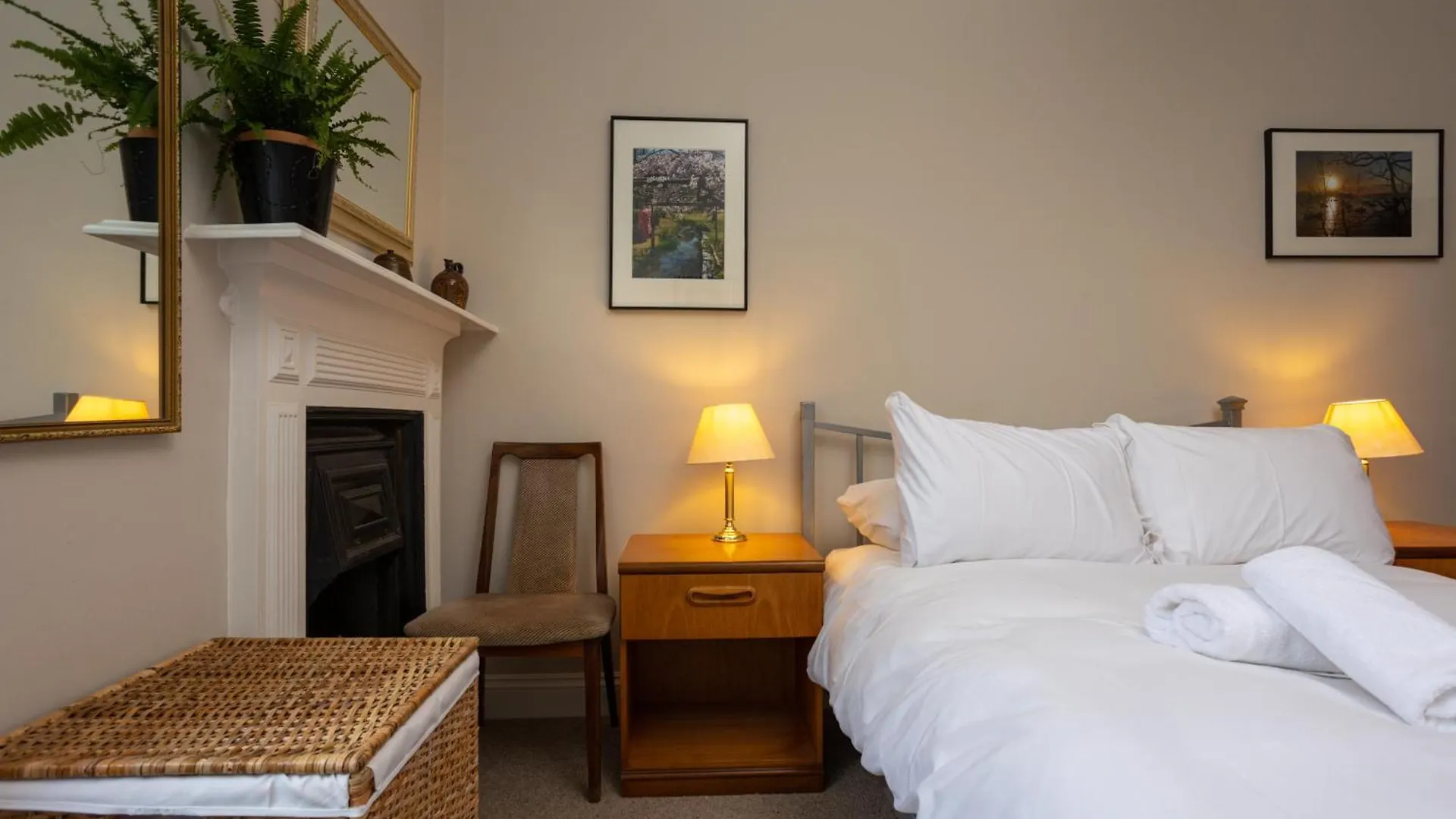 Newly Renovated 1 Bedroom Apartment Near Charming Newhaven Edynburg